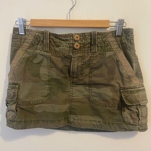 American Eagle Y2K Camo Mini Skirt Size 0